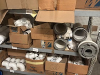 Metalen rekken met accessoires voor jacuzzi - afbeelding 8 van  8