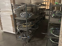 Metalen rekken met accessoires voor jacuzzi - afbeelding 1 van  8