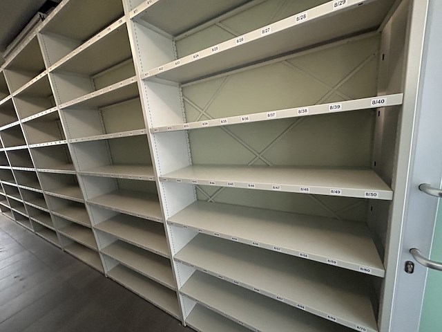 Metalen rekken - afbeelding 3 van  4