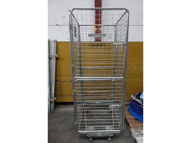 Metalen rolcontainer kruizinga - afbeelding 2 van  5