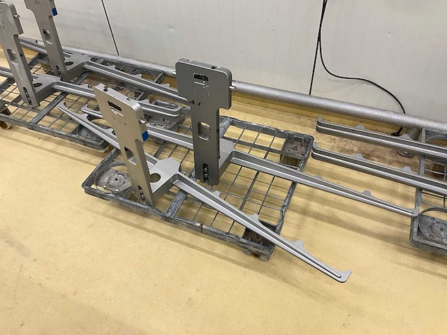 Metalen rvs machineonderdelen (8x) - afbeelding 2 van  16