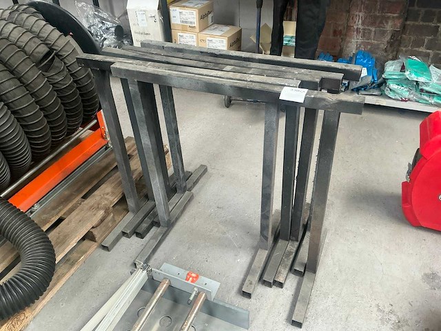 Metalen schraag (5x) - afbeelding 1 van  4