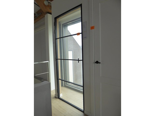 Metalen schuifdeur - afbeelding 1 van  1