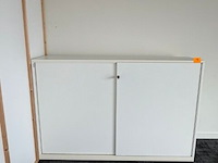 Metalen schuifdeurkast ahrend