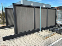 Metalen schuifpoort