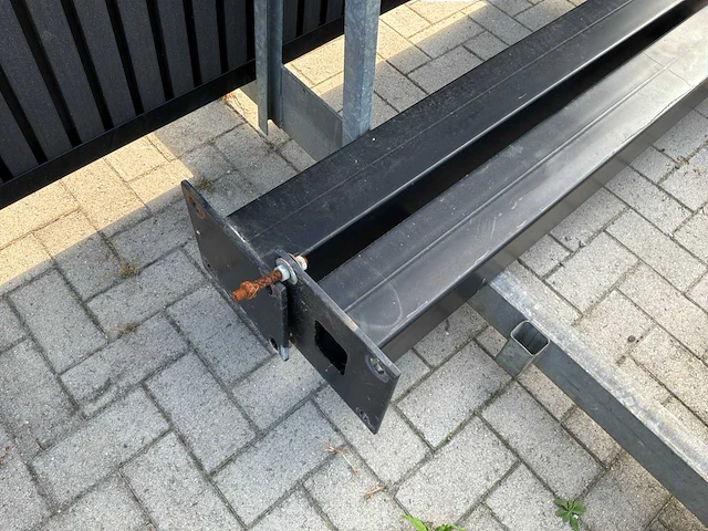 Metalen schuifpoort - afbeelding 8 van  10