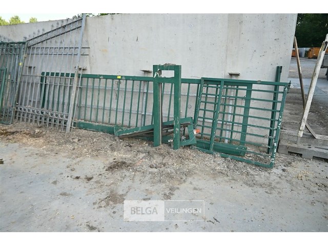 Metalen schuifpoort - afbeelding 1 van  5
