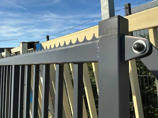 Metalen schuifpoort - afbeelding 5 van  9