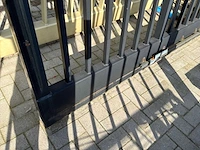 Metalen schuifpoort - afbeelding 8 van  9