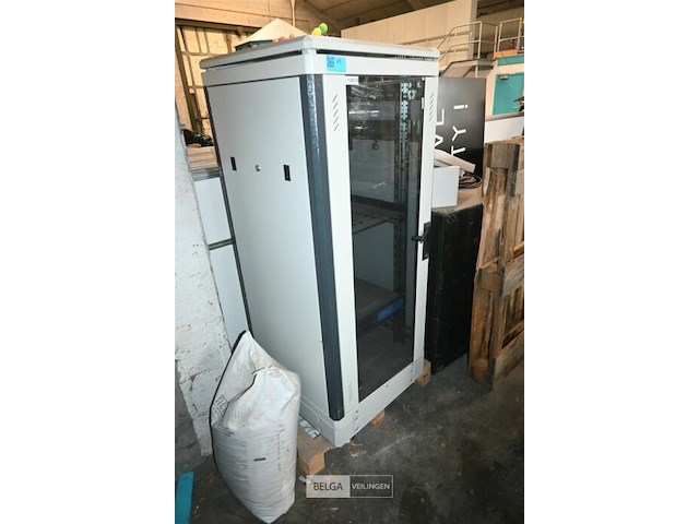 Metalen serverkast - afbeelding 1 van  5