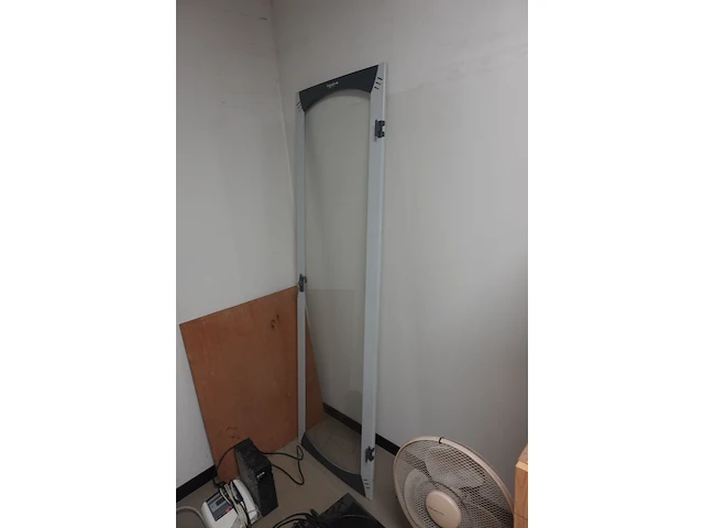 Metalen serverkast - afbeelding 4 van  4