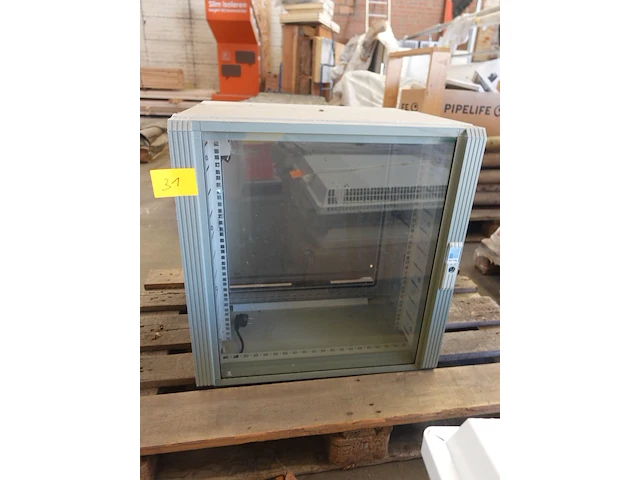 Metalen serverkast - afbeelding 1 van  2