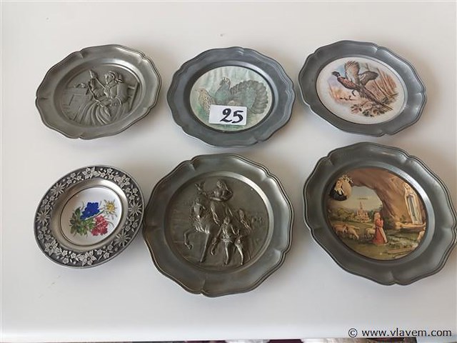 Metalen sierborden. 6 stuks - afbeelding 1 van  5