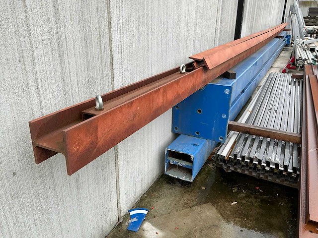 Metalen staander en h-profielen (2x) - afbeelding 4 van  10