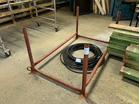 Metalen stapel pallet - afbeelding 2 van  4