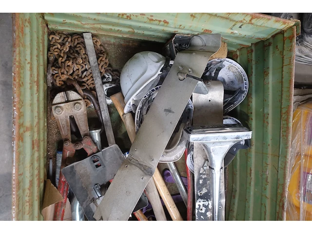 Metalen stapelbak + inhoud - afbeelding 2 van  4