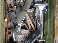Metalen stapelbak + inhoud - afbeelding 3 van  4
