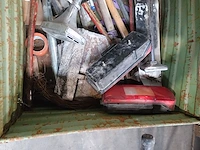 Metalen stapelbak + inhoud - afbeelding 4 van  4