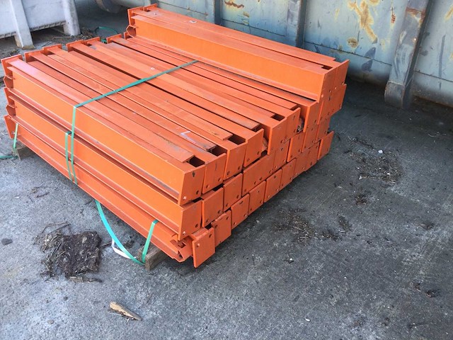 Metalen stapelrekken - afbeelding 1 van  14