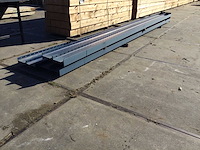 Metalen stapelrekken