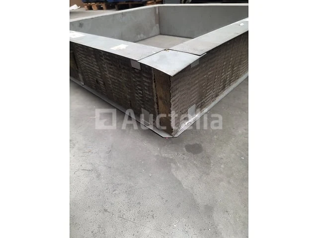 Metalen stoephoogte 20 cm – 800 × 800 mm - afbeelding 3 van  3