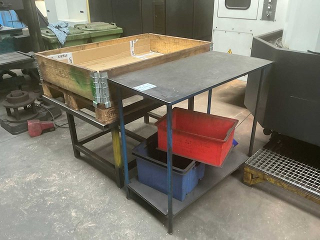 Metalen tafel (3x) - afbeelding 4 van  11