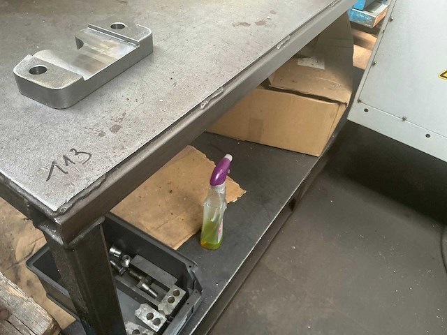 Metalen tafel (3x) - afbeelding 10 van  11