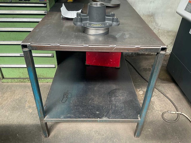 Metalen tafel (3x) - afbeelding 4 van  7