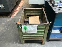 Metalen tafel - afbeelding 5 van  6