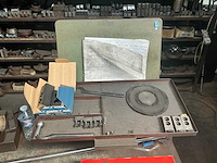 Metalen tafel - afbeelding 3 van  5