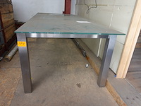 Metalen tafel - afbeelding 2 van  3