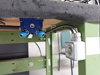 Metalen tafel - afbeelding 2 van  4