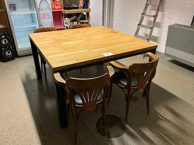 Metalen tafel - afbeelding 1 van  5