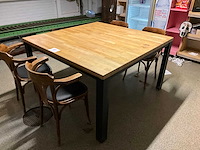 Metalen tafel - afbeelding 2 van  5