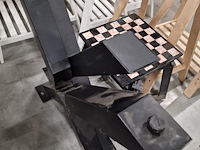 Metalen tafelonderstellen en houten schragen - afbeelding 3 van  5