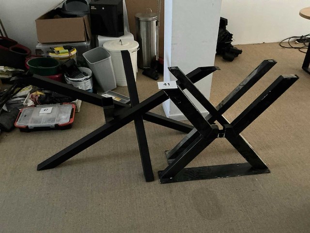 Metalen tafelpoot (3x) - afbeelding 1 van  4