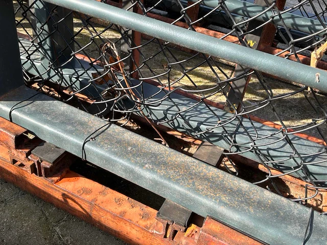 Metalen toegangspoort met brievenbus - afbeelding 8 van  10