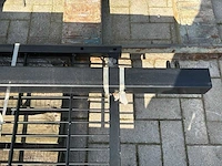 Metalen toegangspoort - afbeelding 1 van  3