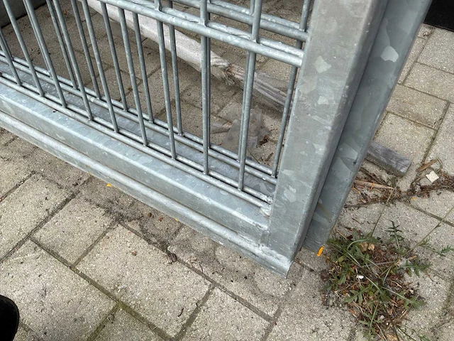 Metalen toegangspoort - afbeelding 2 van  7