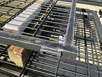 Metalen toegangspoort - afbeelding 2 van  4