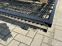 Metalen toegangspoort - afbeelding 2 van  4