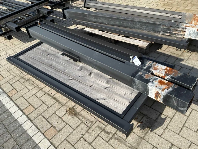 Metalen toegangspoort - afbeelding 1 van  4