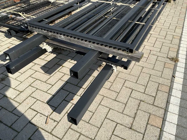 Metalen toegangspoort - afbeelding 2 van  5