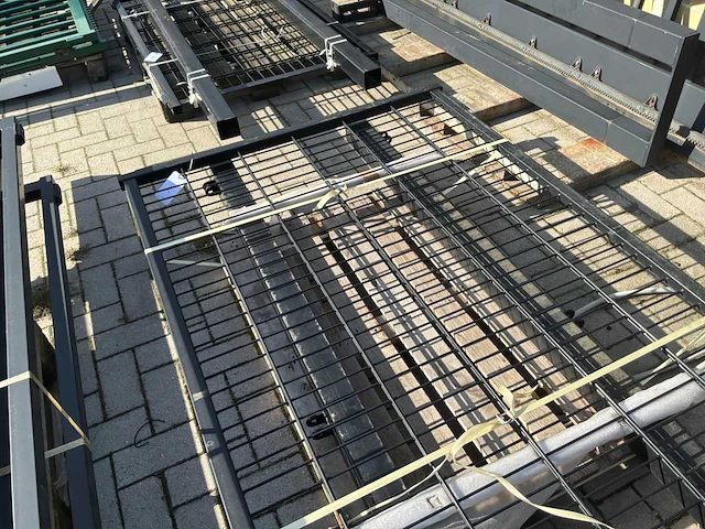 Metalen toegangspoort - afbeelding 3 van  3