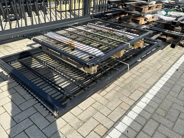Metalen toegangspoort - afbeelding 3 van  4