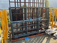 Metalen toegangspoort