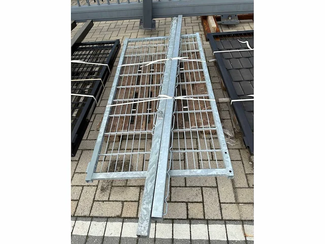 Metalen toegangspoort - afbeelding 2 van  4