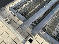 Metalen toegangspoort - afbeelding 2 van  4