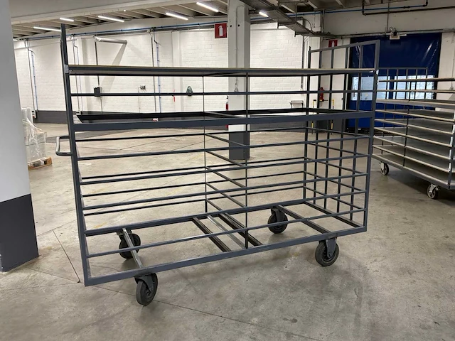 Metalen transportkar (4x) - afbeelding 1 van  4