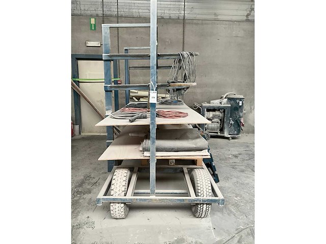 Metalen transportwagen - afbeelding 2 van  8